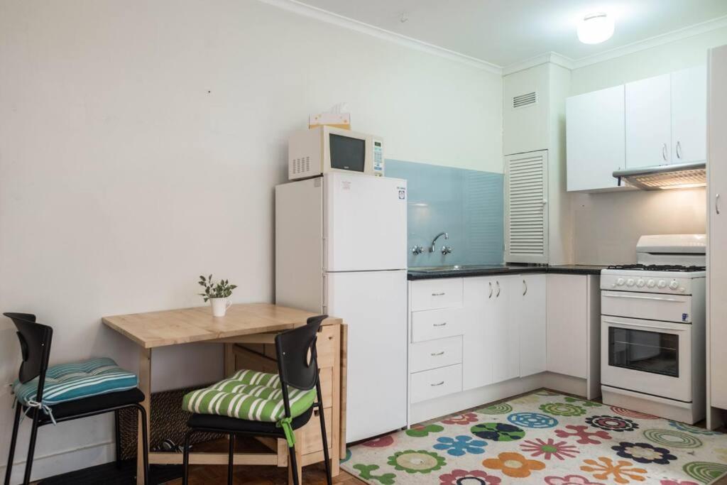 Elwood Beach Apartment Melbourne Bagian luar foto